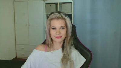 KristineSensual's sex show image