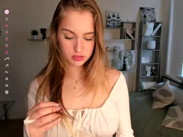 tilliecristello's sex show image