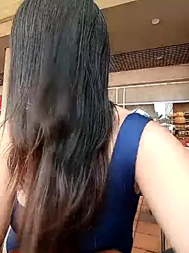 Julieth_hot-69's sex show image