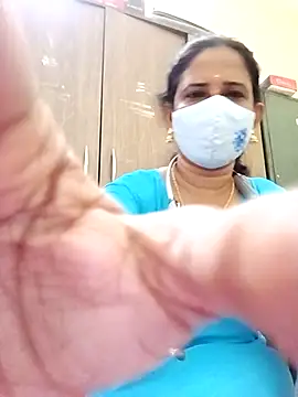 Sexshow-Bild von tamil_Boomika Sexshow-Bild von tamil_Boomika