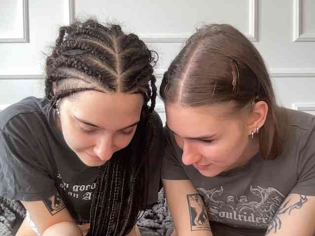 yoursweettreats's sex show image