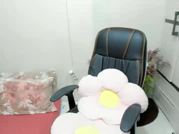 slutty_shanin's sex show image