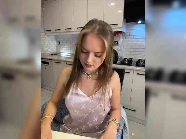 Lunaaaura's sex show image