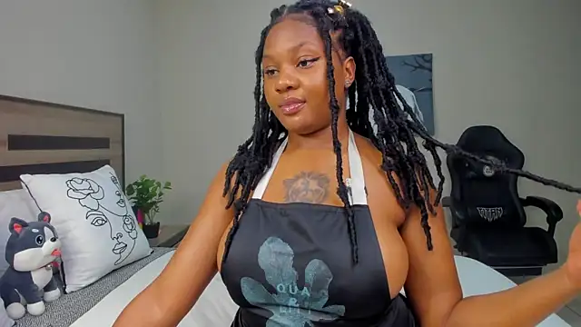 Renee-18's sex show image