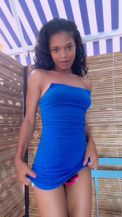 SissiFrenchy's sex show image