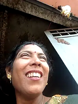 Savita992's sex show image