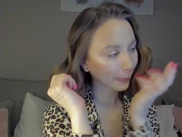 Sexshow-Bild von alisa_tiny Sexshow-Bild von alisa_tiny