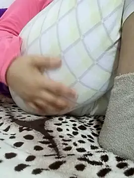 Bombamom's sex show image