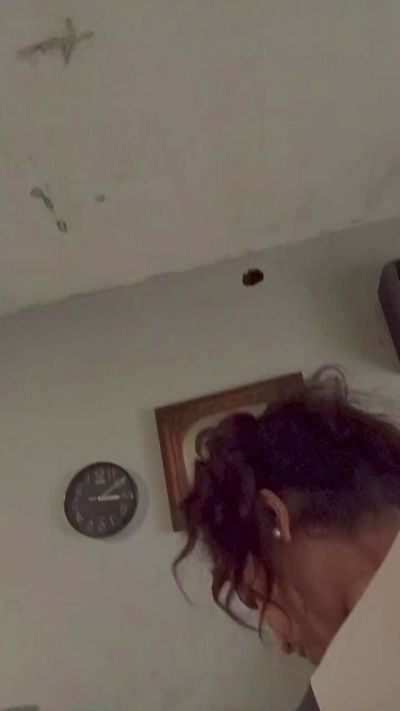 Luzz21's sex show image