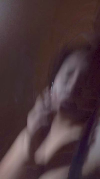 Luzz21's sex show image