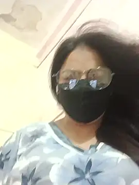 01Mona's sex show image