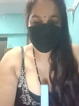 01Mona's sex show image
