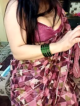 Изображение секс-шоу модели PRIYA_22 Изображение секс-шоу модели PRIYA_22