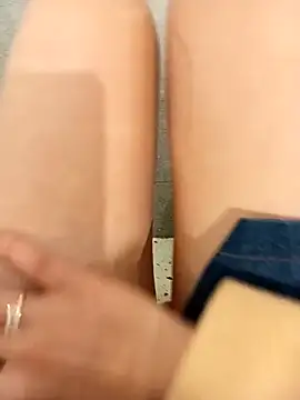 Baby-Linh's sex show image