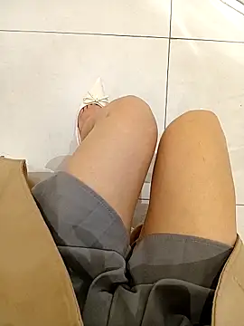 Baby-Linh's sex show image