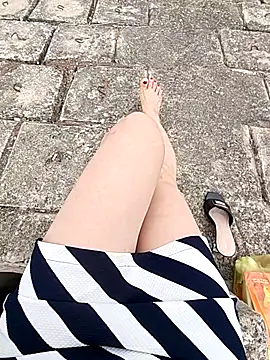 Baby-Linh's sex show image