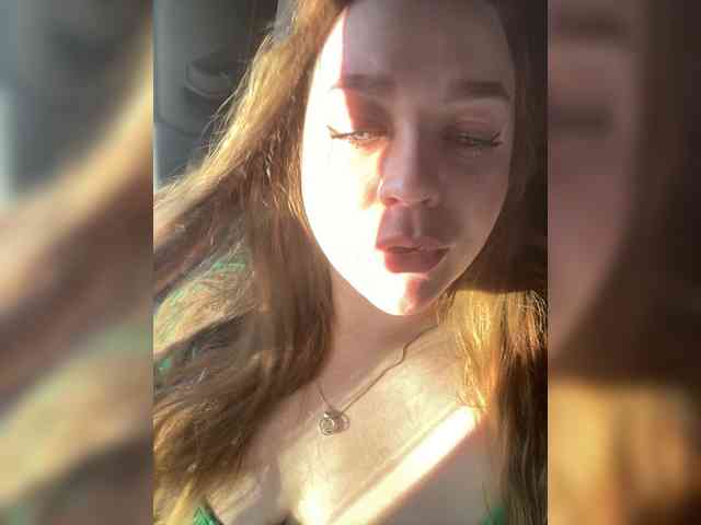 Изображение секс-шоу модели Bonne-Aurore