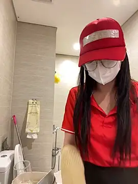 Yurina_Saito's sex show image