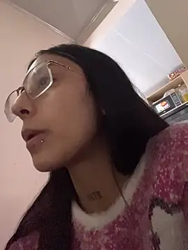 Violeet-Smith's sex show image