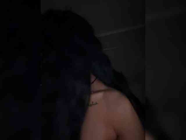 Изображение секс-шоу модели Adel9