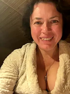 Изображение секс-шоу модели Kiramagic