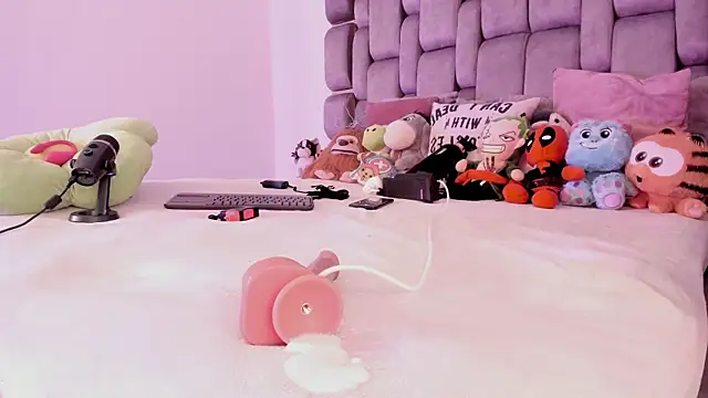 Camila_Matinez_'s sex show image Camila_Matinez_'s sex show image