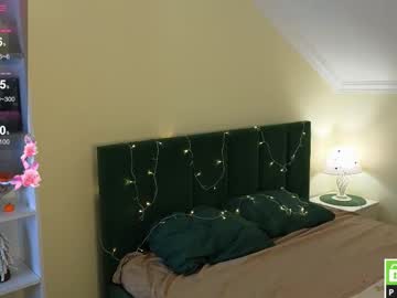 Изображение секс-шоу модели emina_woody Изображение секс-шоу модели emina_woody