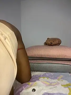 _yisela_'s sex show image