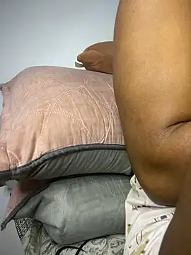 _yisela_'s sex show image