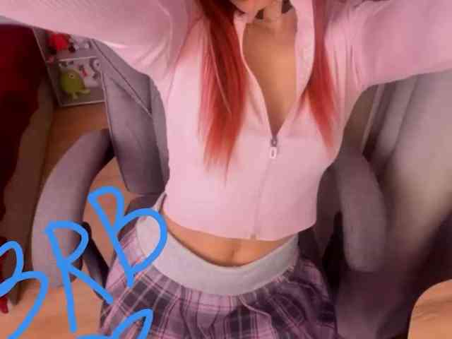 Изображение секс-шоу модели FOX69LOVE