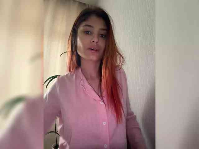 Изображение секс-шоу модели FOX69LOVE