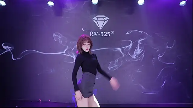 RV-525's sex show image