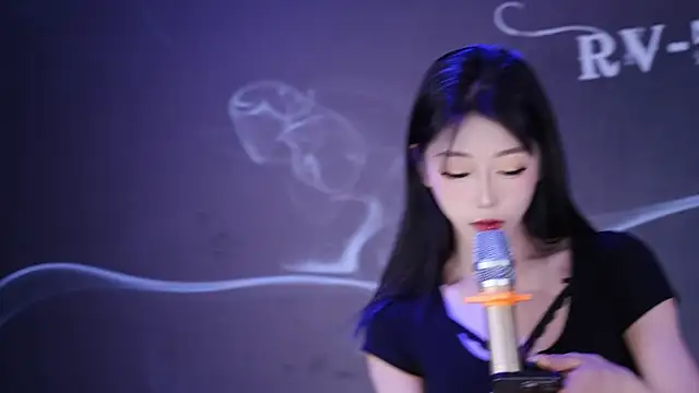 RV-525's sex show image