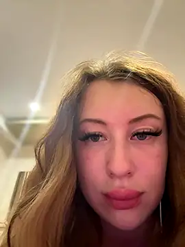 Изображение секс-шоу модели AndreaMood Изображение секс-шоу модели AndreaMood