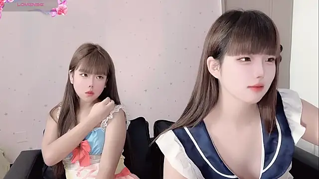 TT-XXTT's sex show image