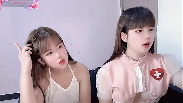TT-XXTT's sex show image