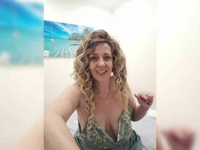 Изображение секс-шоу модели mery8poppins Изображение секс-шоу модели mery8poppins