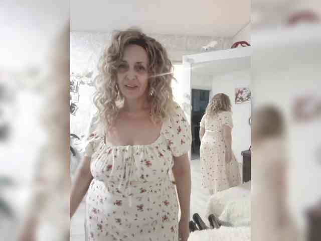 mery8poppins's sex show image