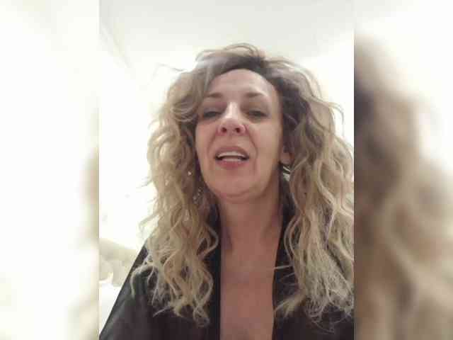 Изображение секс-шоу модели mery8poppins