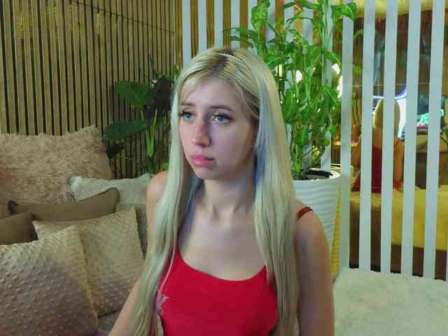 MiaLiaHot's sex show image