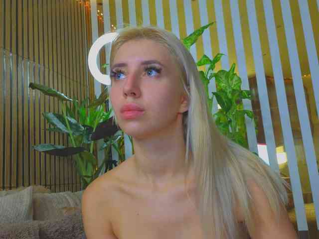 Sexshow-Bild von MiaLiaHot