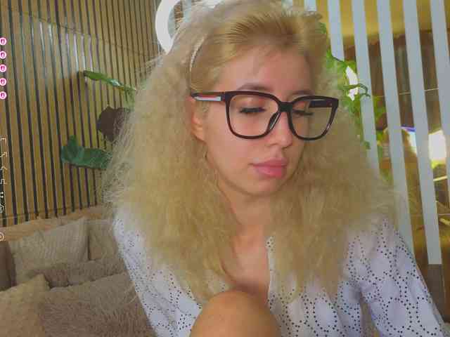 Sexshow-Bild von MiaLiaHot