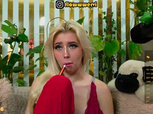 MiaLiaHot's sex show image