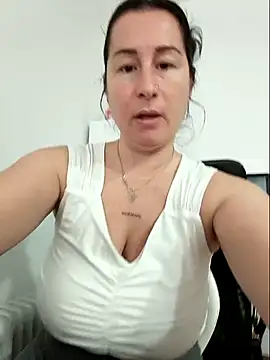 bichota85's sex show image