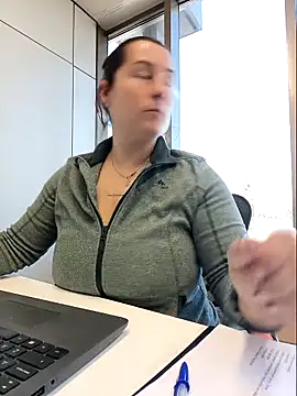 bichota85's sex show image