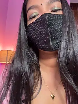 Изображение секс-шоу модели Neha18 Изображение секс-шоу модели Neha18