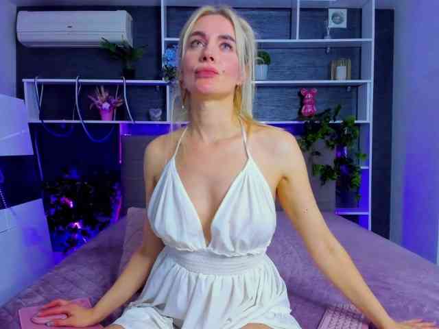 SabrinaSharm's sex show image