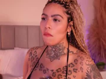 curvyliciouss's sex show image
