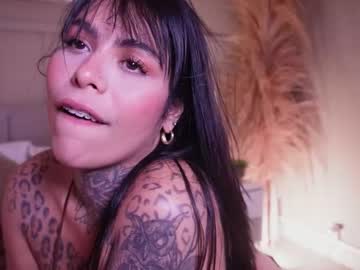 curvyliciouss's sex show image