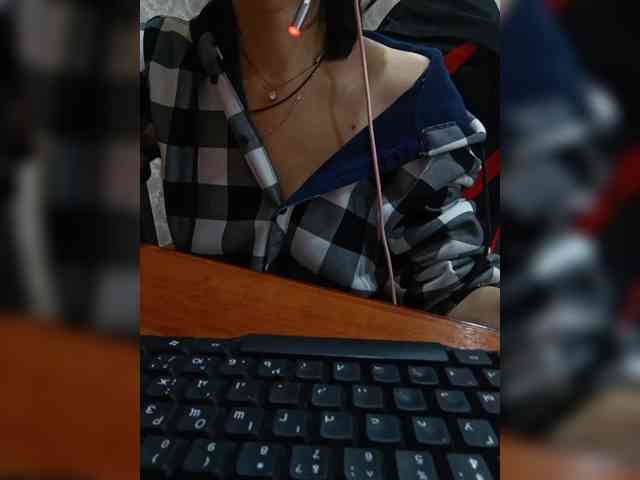 Изображение секс-шоу модели Olik-Pisa Изображение секс-шоу модели Olik-Pisa